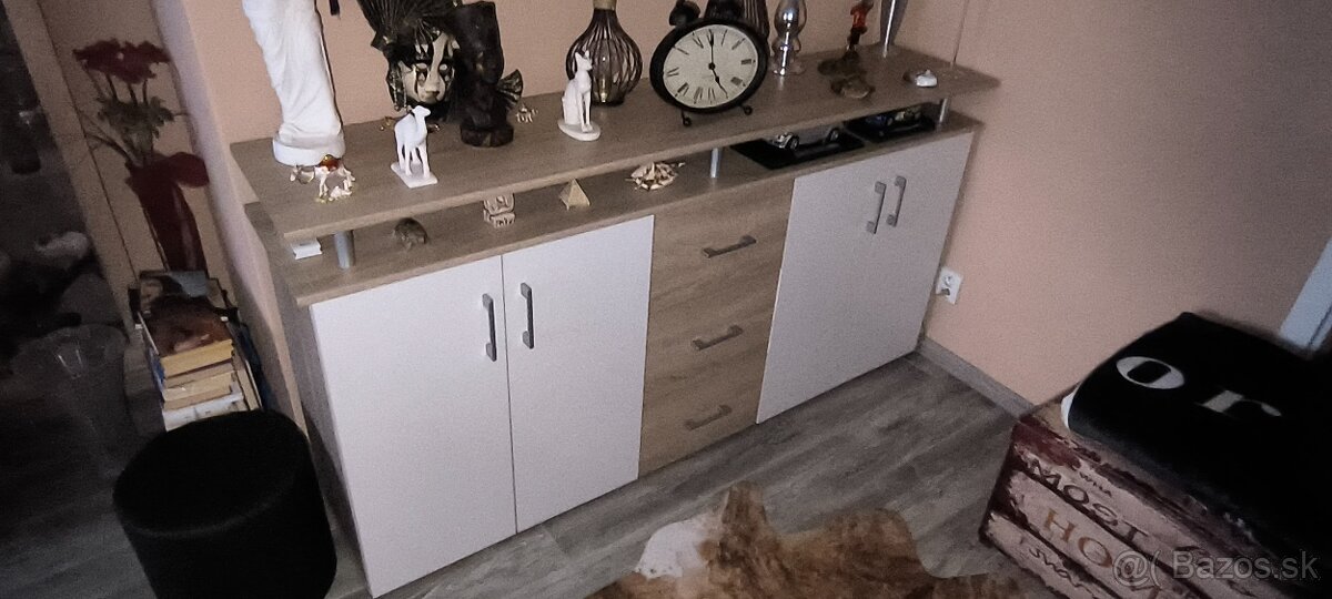 Komóda - 2