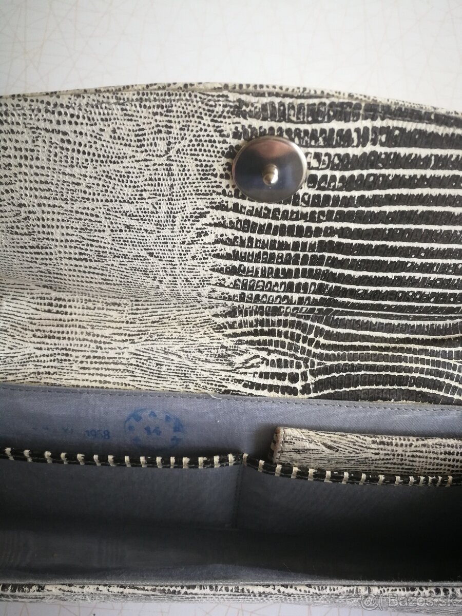 Kabelka z hadej kože - 2