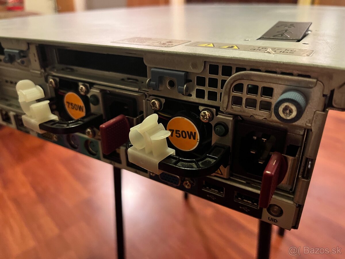 PREDÁM 2U server HP Proliant DL380 G7 - 2