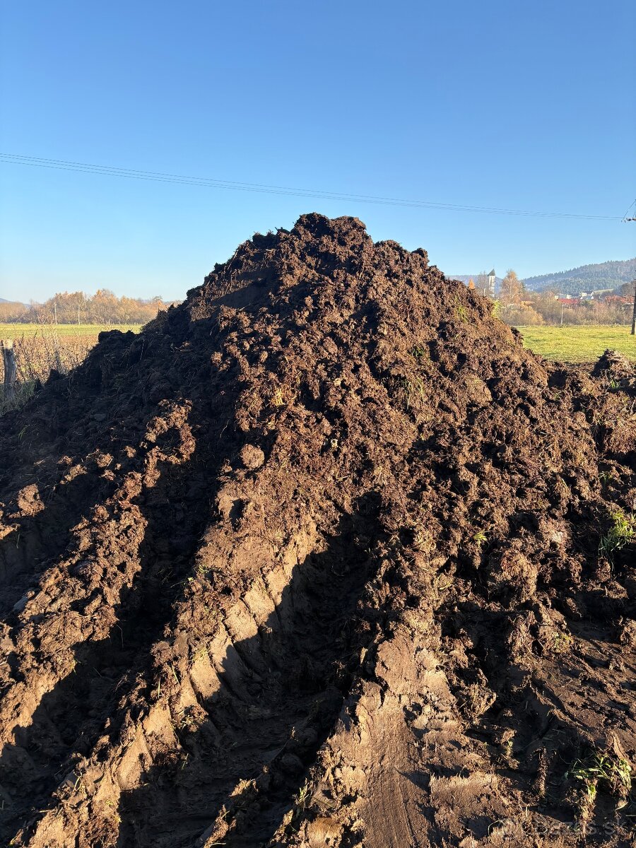 PREDÁM HNOJ- KRAVSKÝ HNOJ - 2