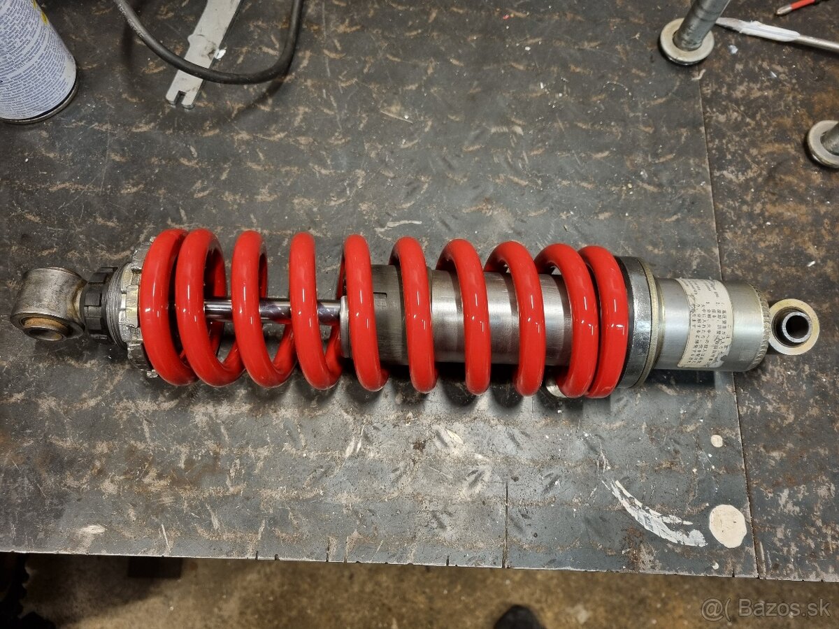 Zadný tlmič yamaha xt 600 - 2