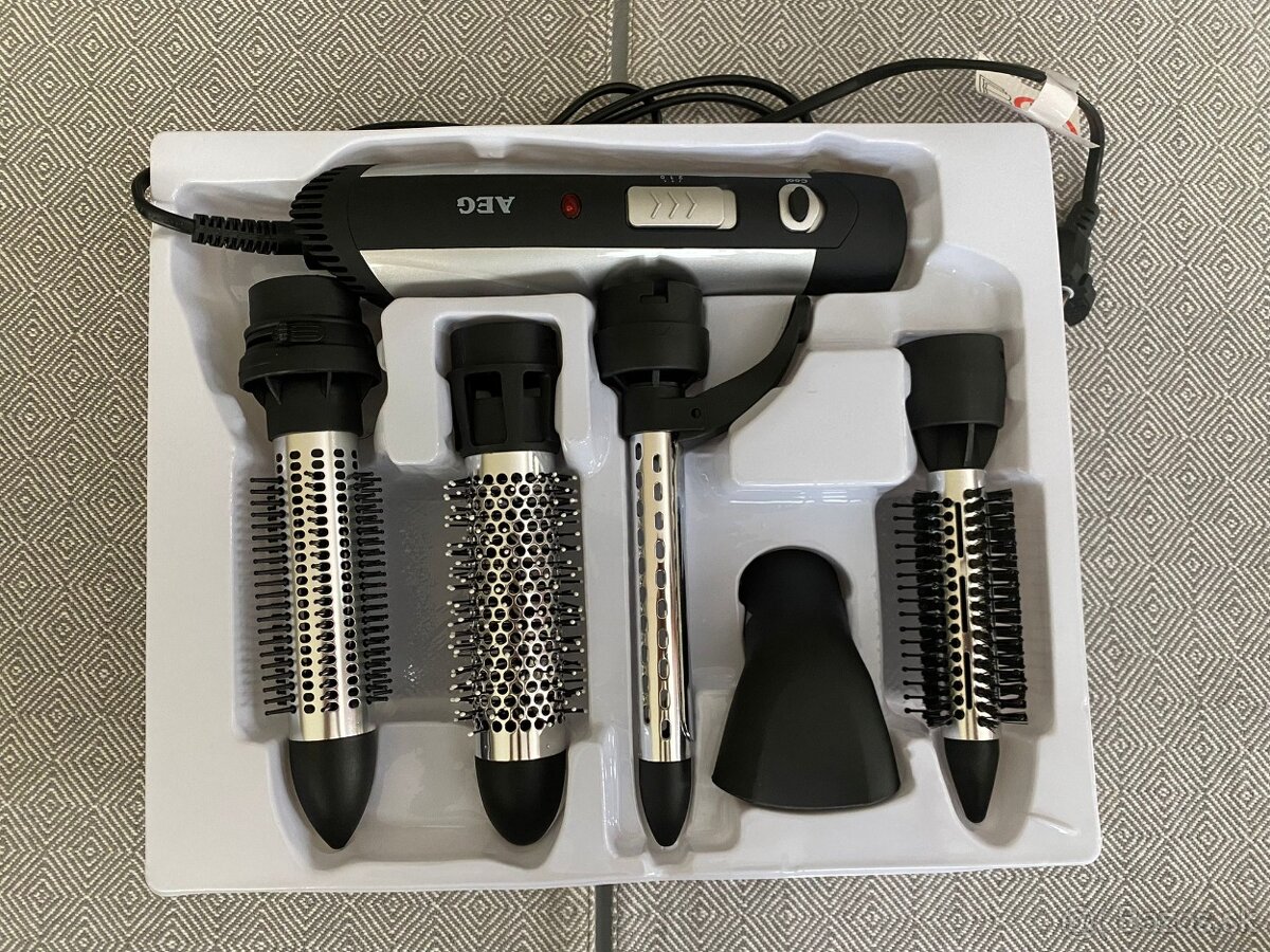 Teplovzdušná kulma na vlasy AEG - 2