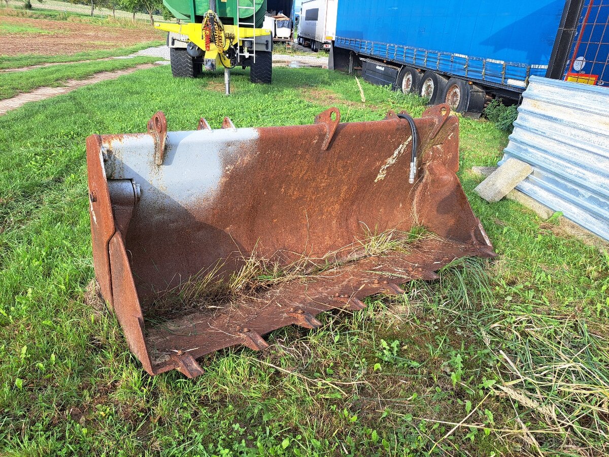 Lyžica traktorbager - 2