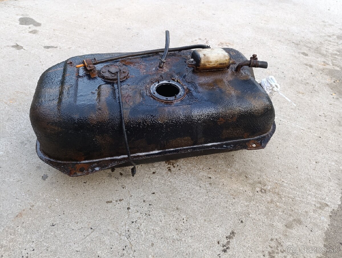 Suzuki vitara 1.6 palivová nadrž - 2