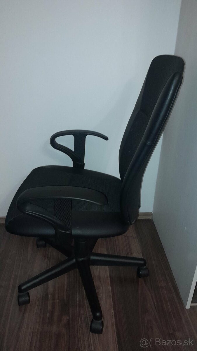 Otáčavé polohovateľné kreslo - 2