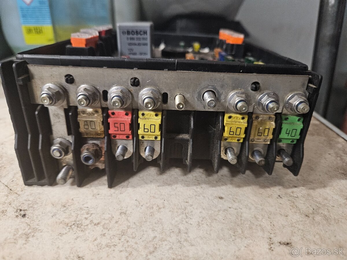 Passat B6 B7 poistková skinka - 2