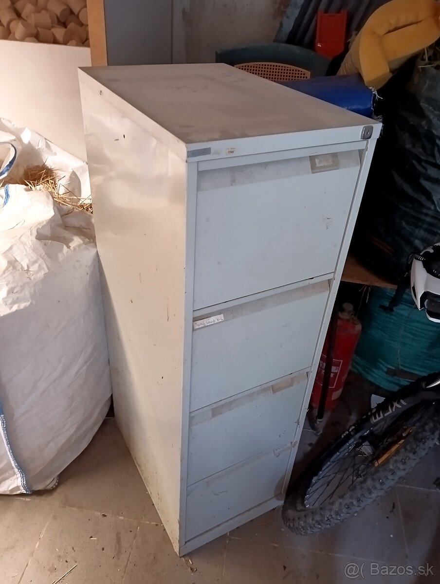 Plechový šuflikovy box - 2