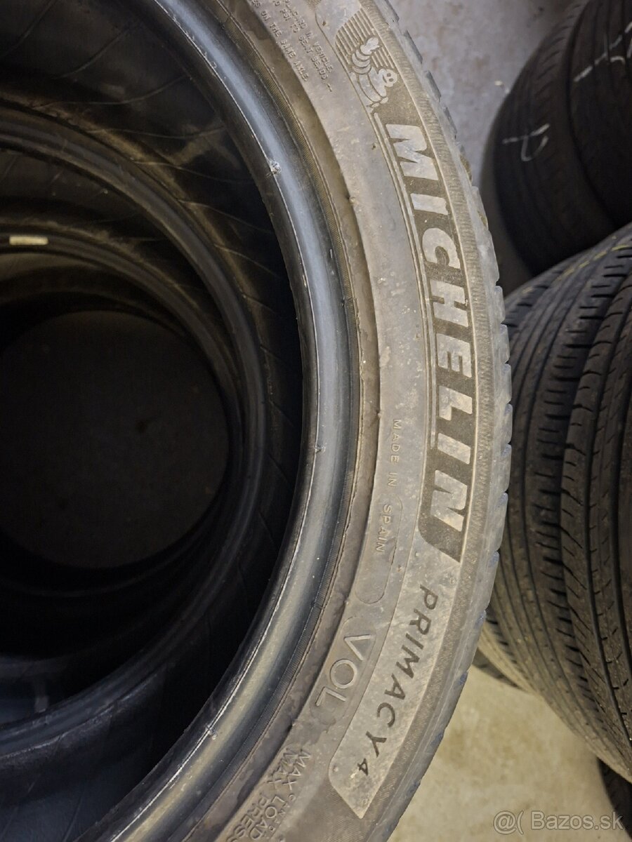 Michelin 235/45R18 98W - 2