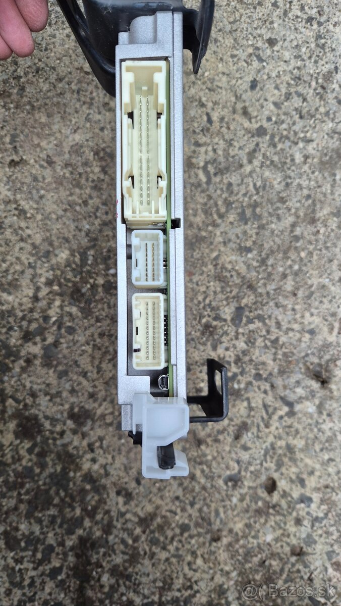 Predam original zosilňovač JBL do toyota corolla - 2