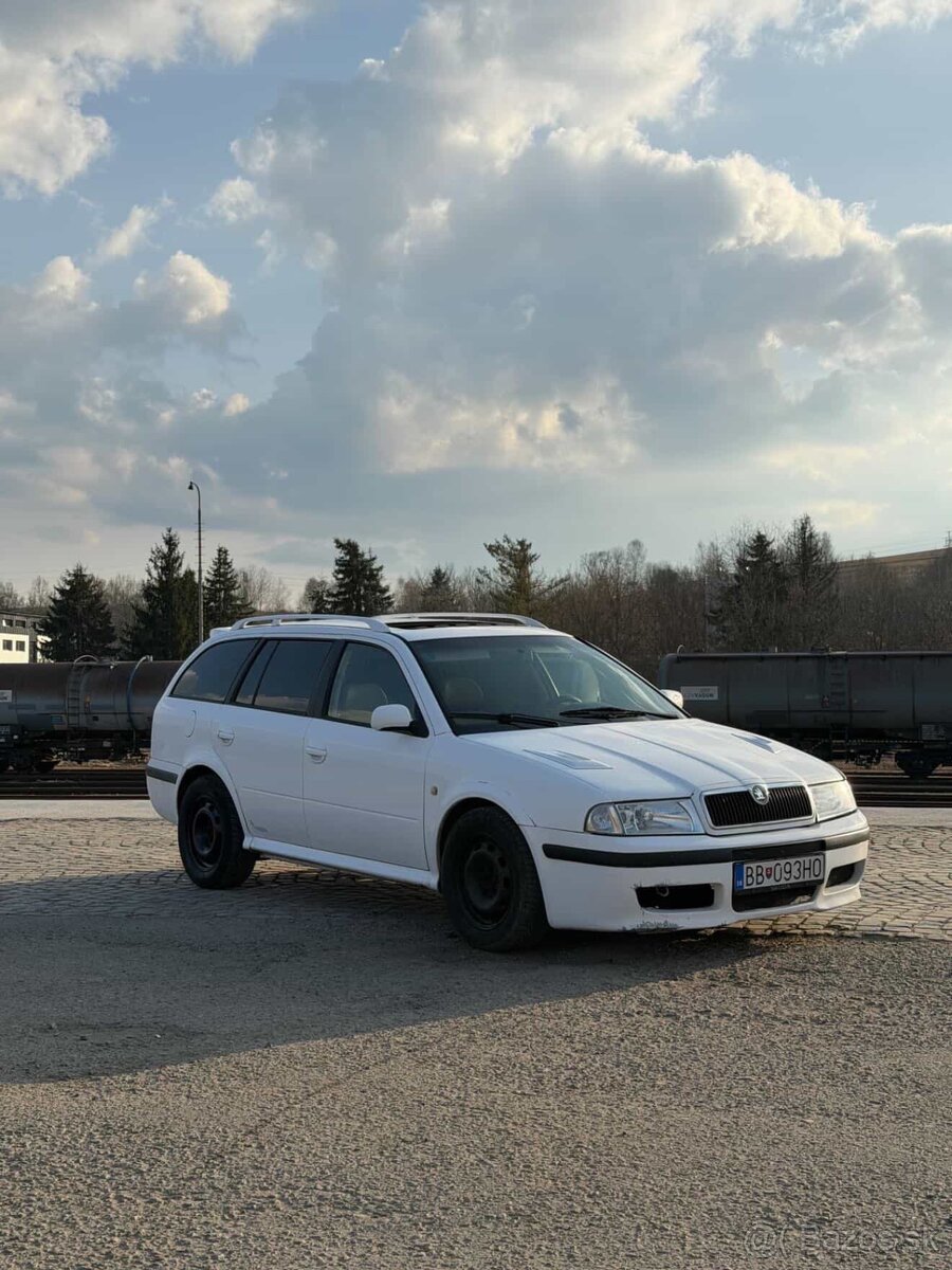 Škoda Octavia - 2
