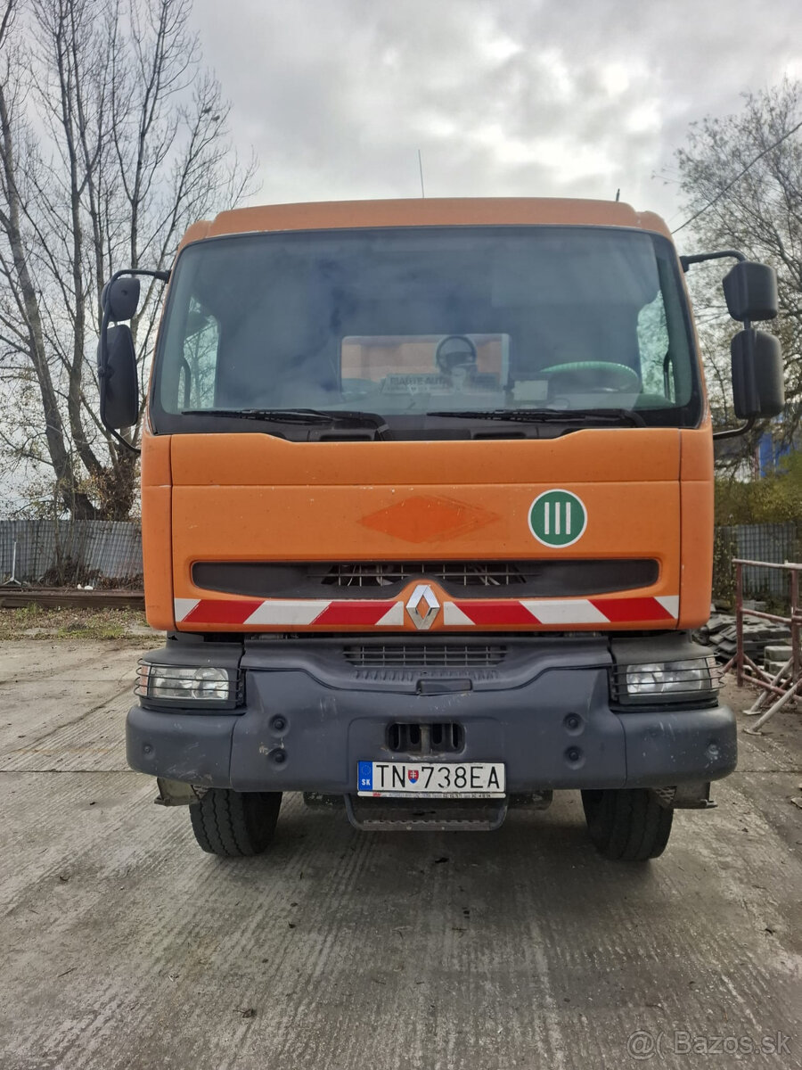 Renault Kerax TRUCKS 8x4 - 2