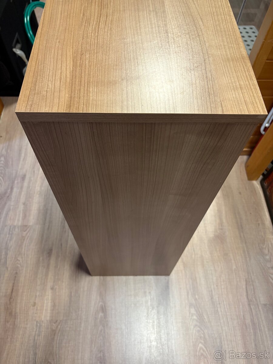 Stojatá skriňa - 2