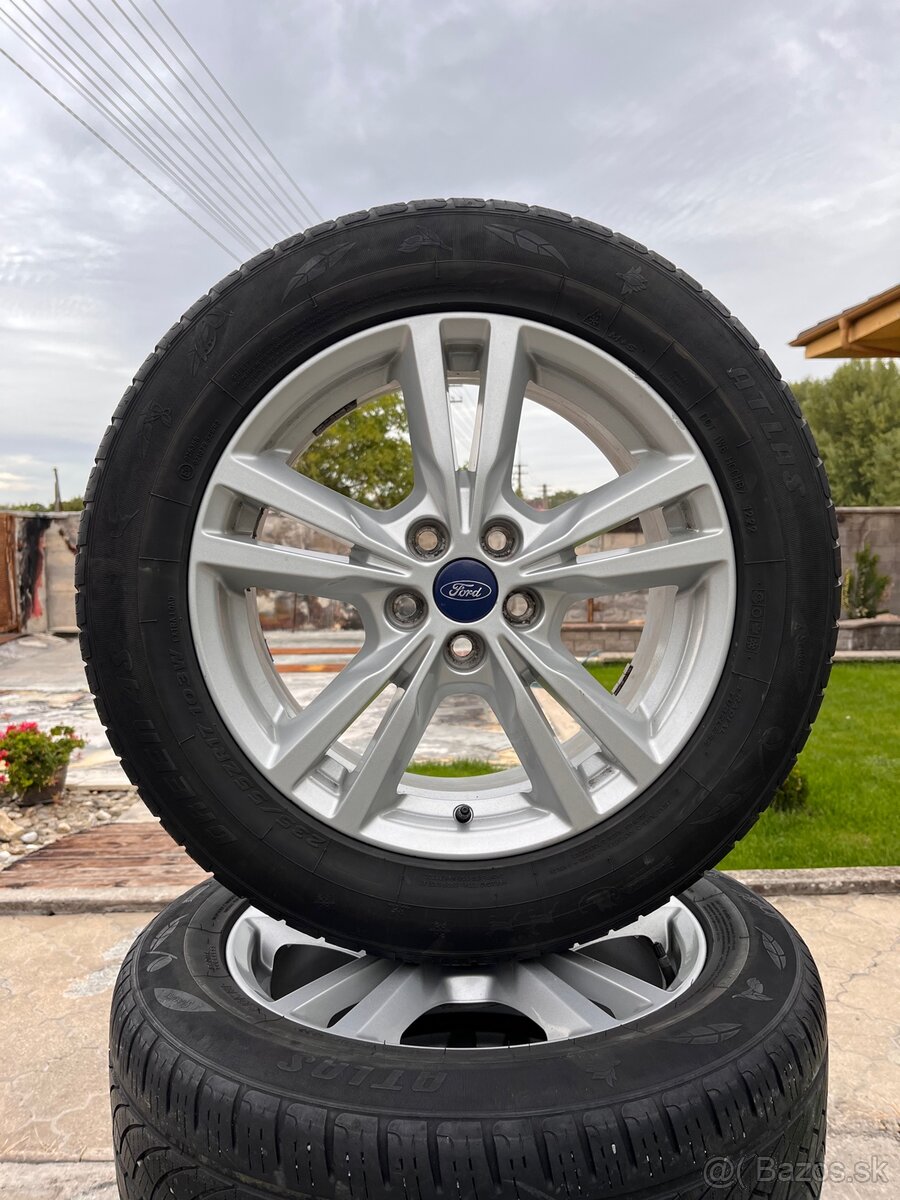 Ford S max, kuga celoročná sada 235/55 R17 - 2