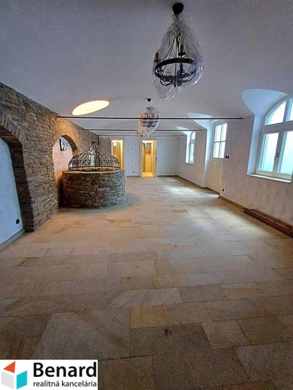 NA PRENÁJOM ZREKONŠTRUOVANÉ PRIESTORY, 137 m2, PREŠOV, SLOVE - 2