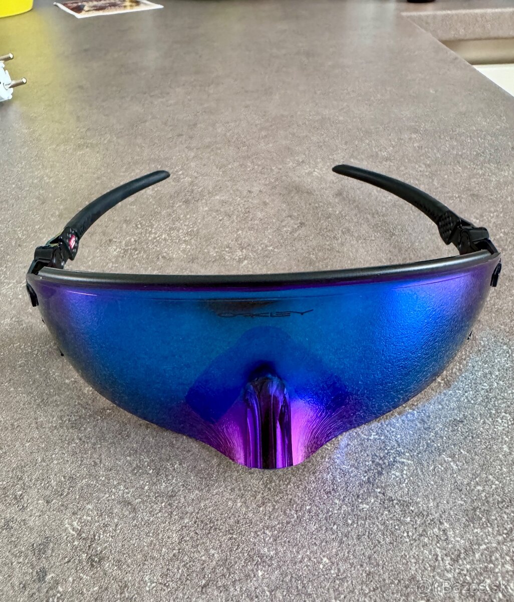Predam original sportove slnecne okuliare Oakley Kato - 2