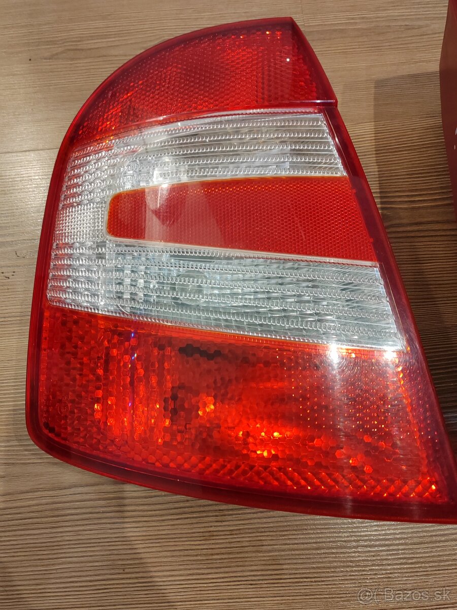 Škoda fabia 1 zadné svetlá - 2