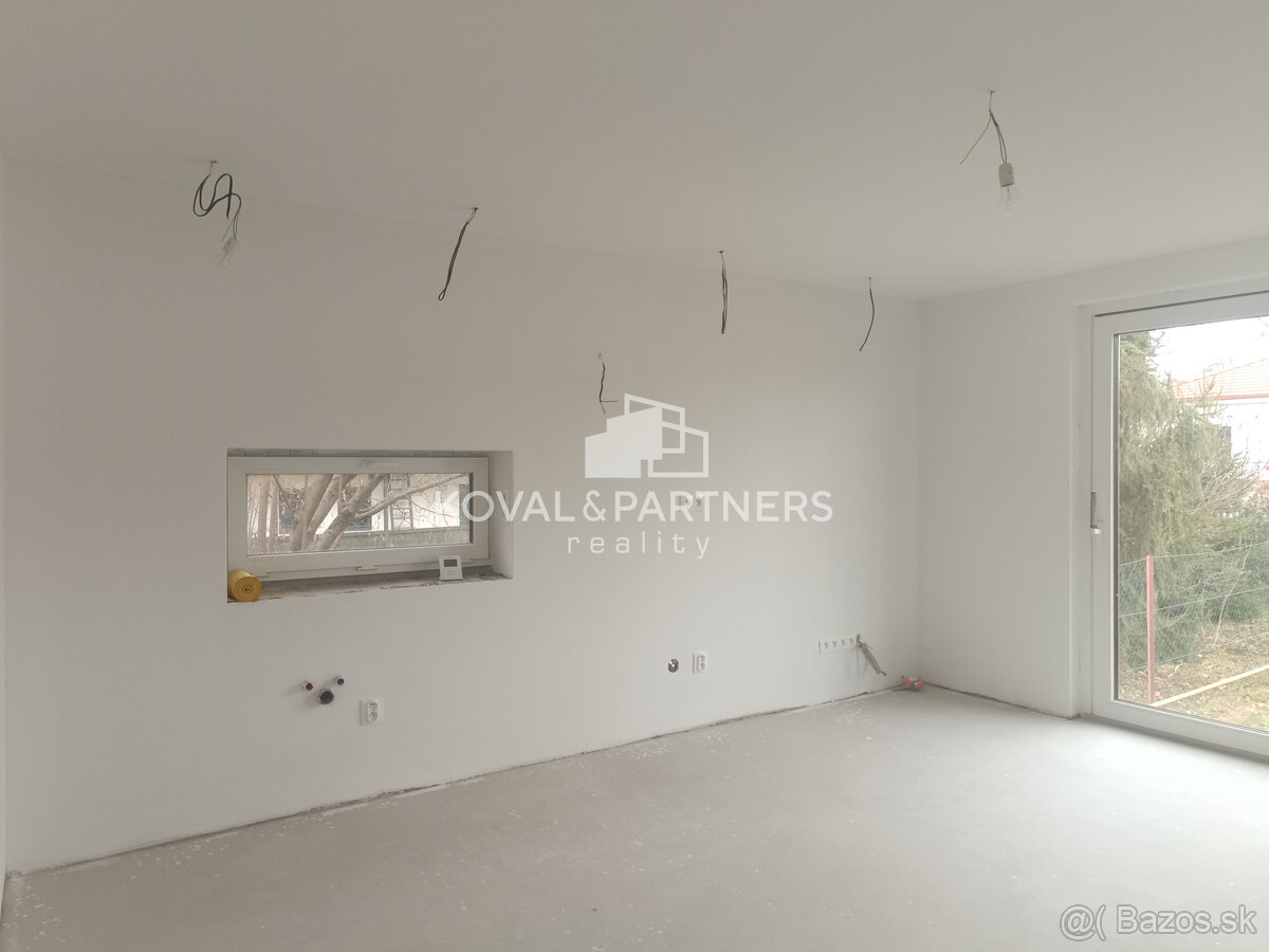 4-izbový poschodový rodinný dom na veľkorysom pozemku - Čeľa - 2