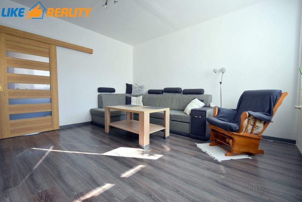 Udržiavaný 3-izb byt s parkovaním v Záturčí - 2