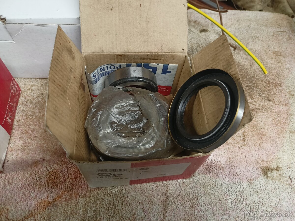 Predám ložiská zadných kolies L200 - 2