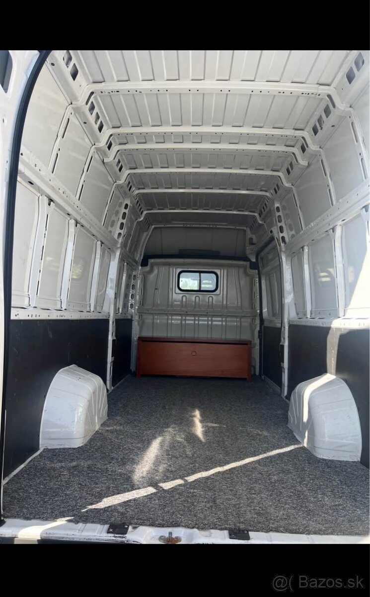 PRENÁJOM DODÁVKY - FURGON BÉRLÉSE - 2