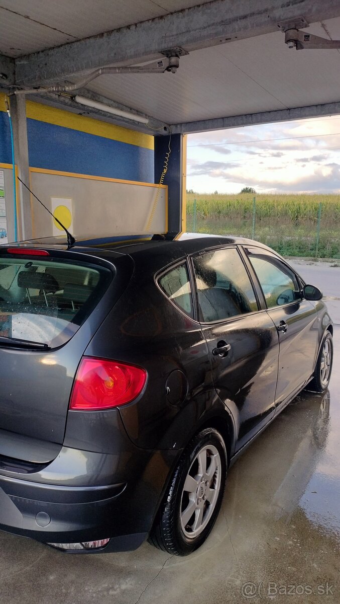 Predám Seat altea 1,4 tsi 92kw benzín - 2