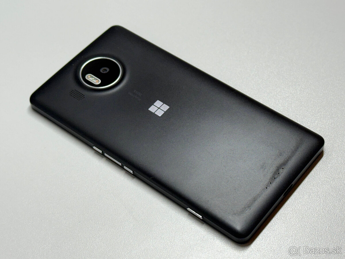 Microsoft Lumia 950 XL - 2