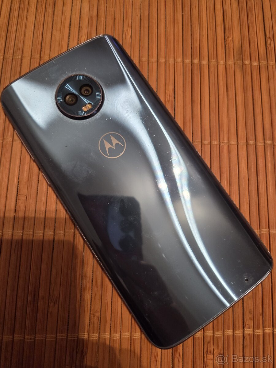 Motorola G6 + handfree sluchadlo - 2