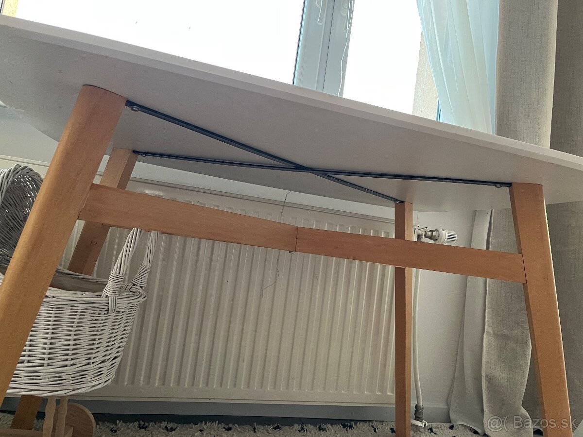 Jedálenský stôl - 2