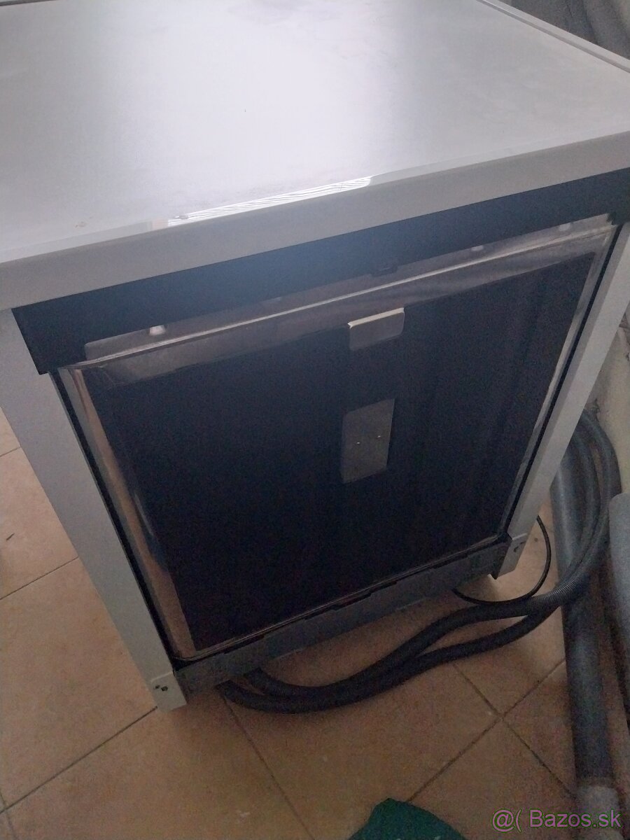 Umývačka riadu Mora - 2