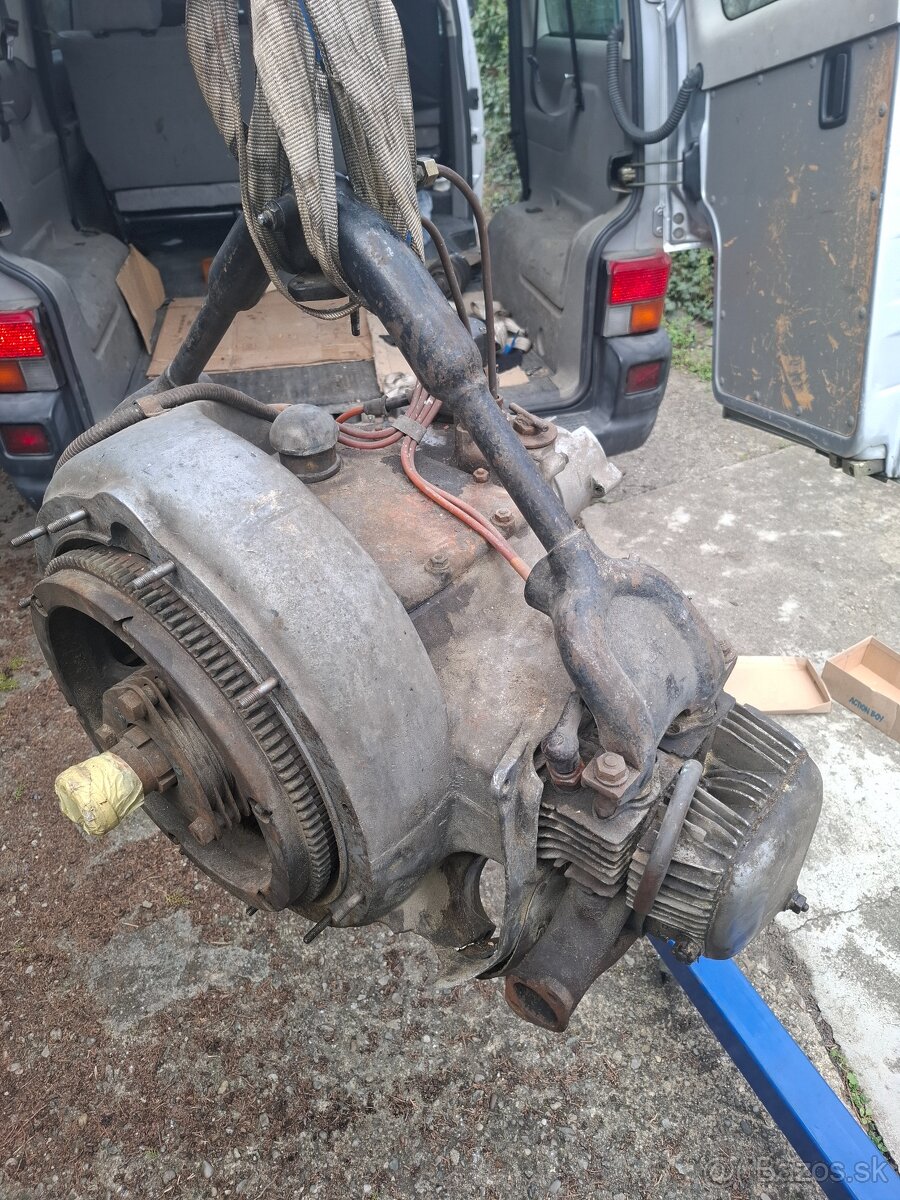 Tatra 30 motor - 2