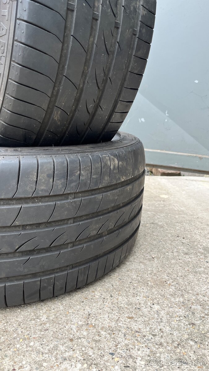 2x letné 235/35 r18 - 2
