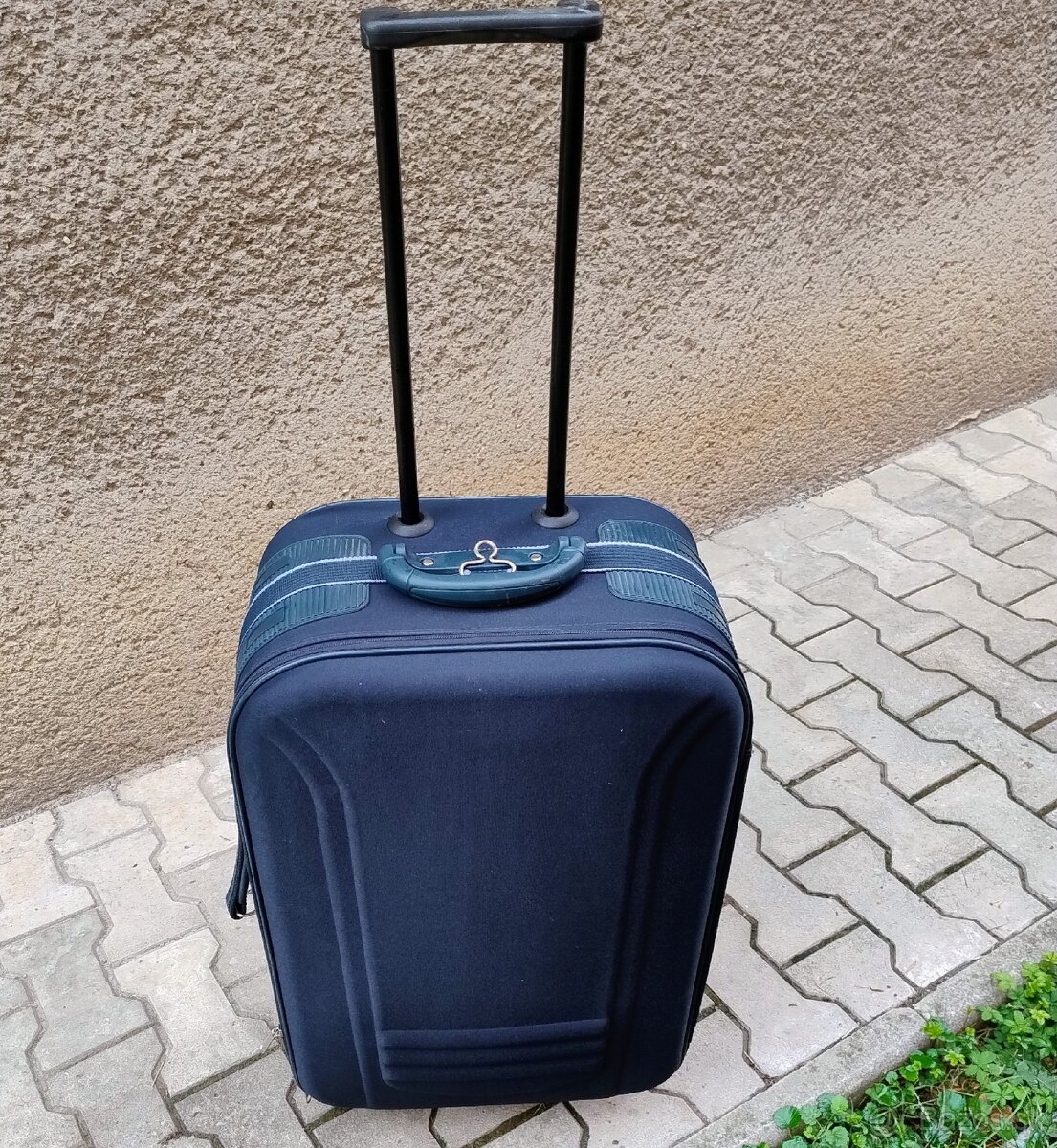 Predám kufor - zlacnené - 2