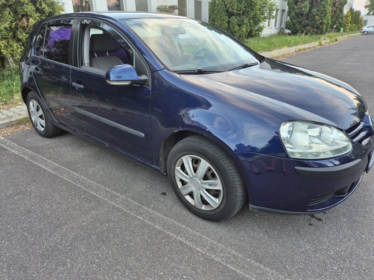 Volkswagen Golf 5 - 2