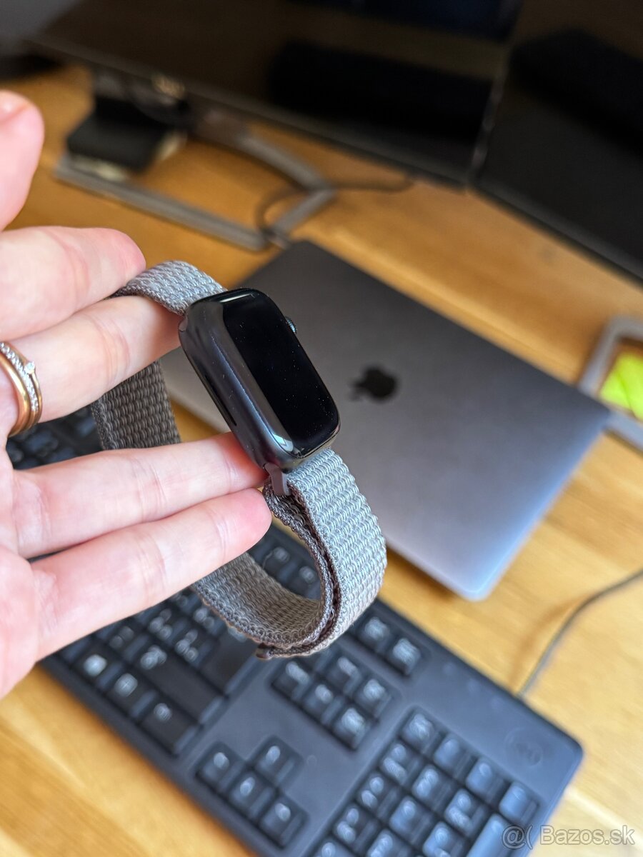 Nove Apple watch 8 series GPS + Cellular midnite 41mm - 2