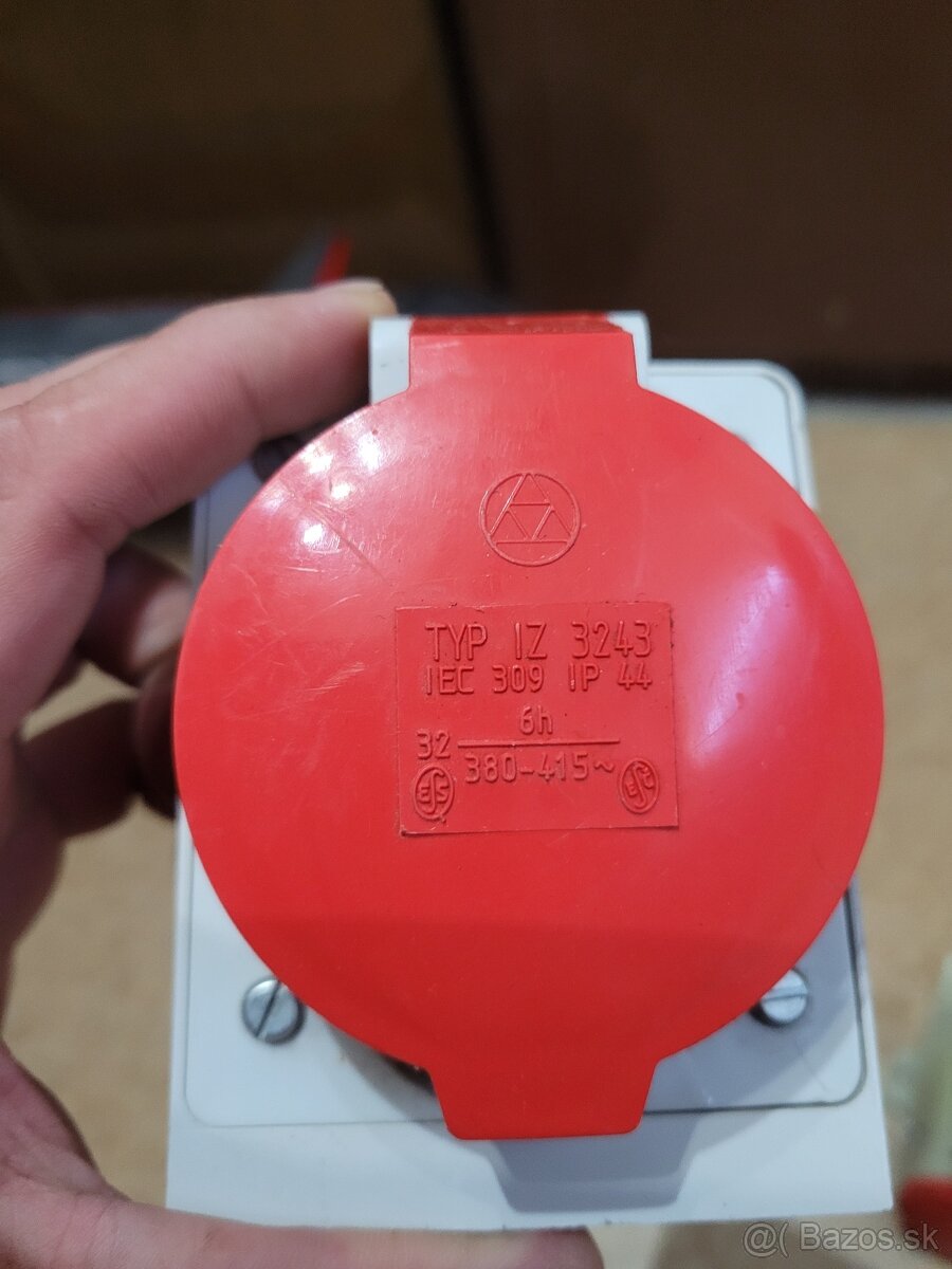 Zásuvky a vidlice 380/400/V - 2