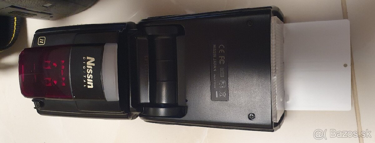 blesk Nikon - 2