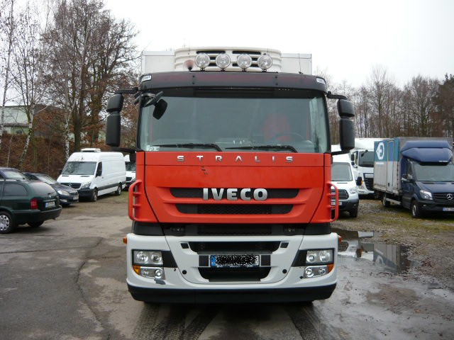 IVECO STRALIS AD 190 S31 CHLADÁK+ČELO - 2