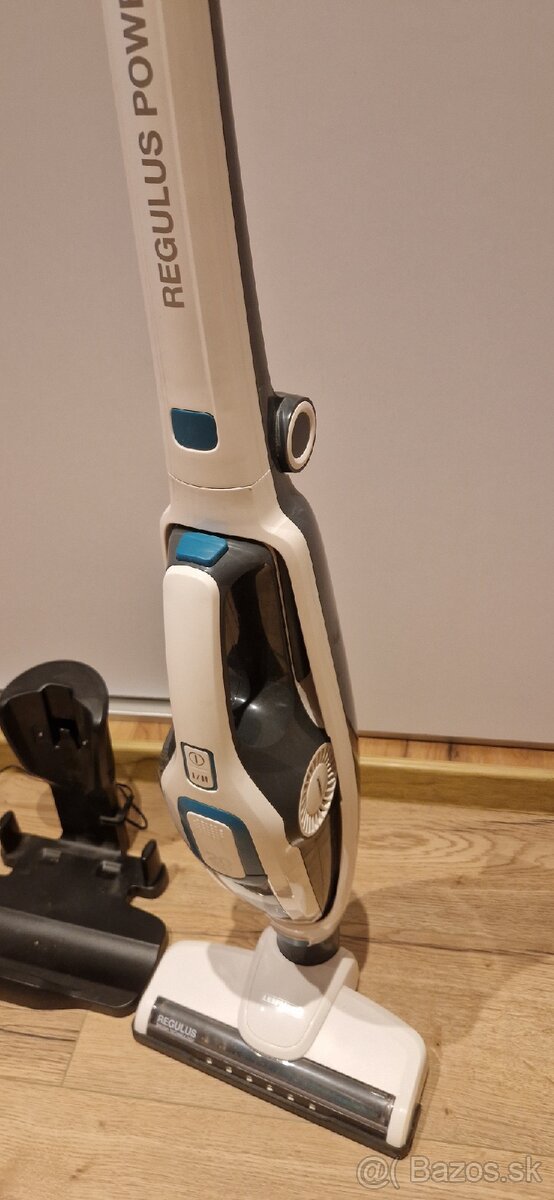 Tyčový bezkablovy vysavač Regulus - 2