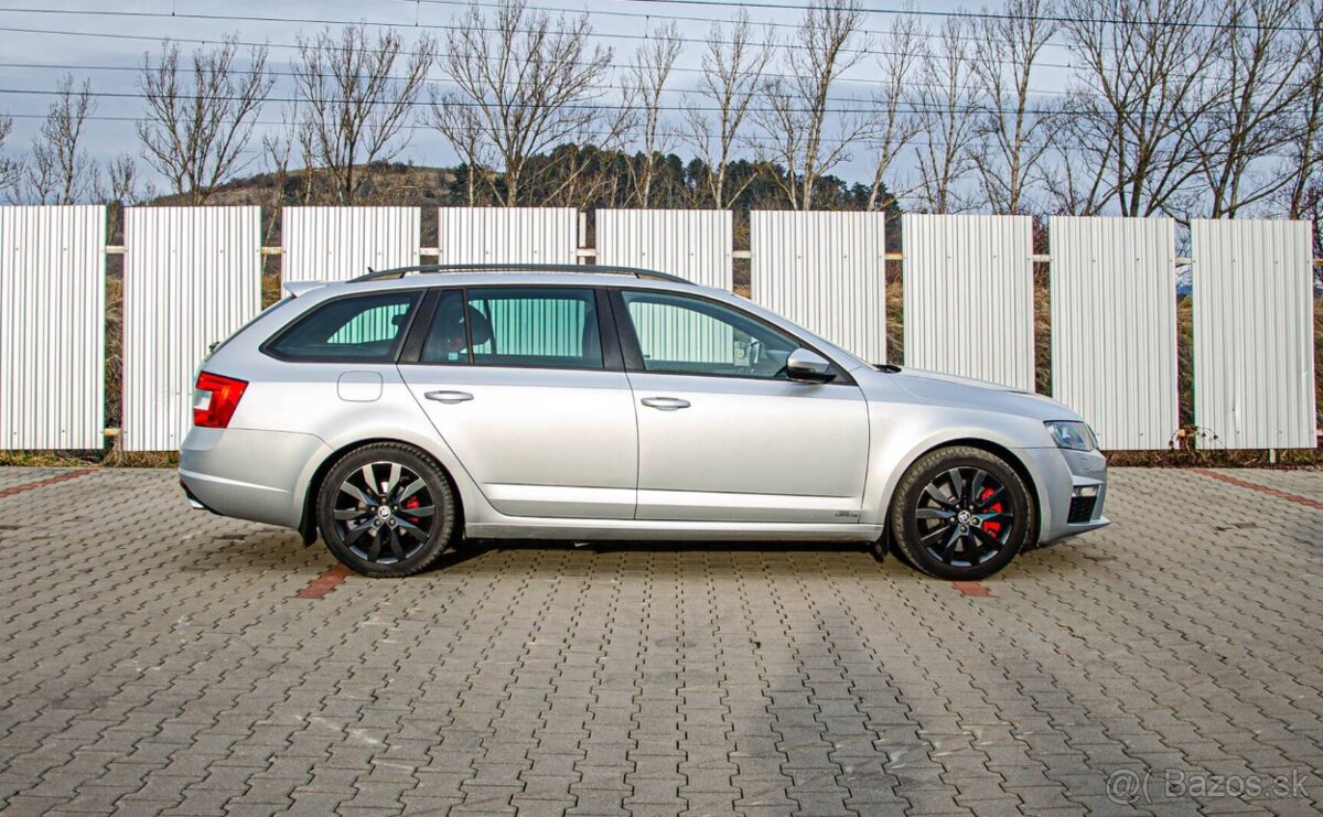 Škoda Octavia Combi 2.0 TDI RS - 2