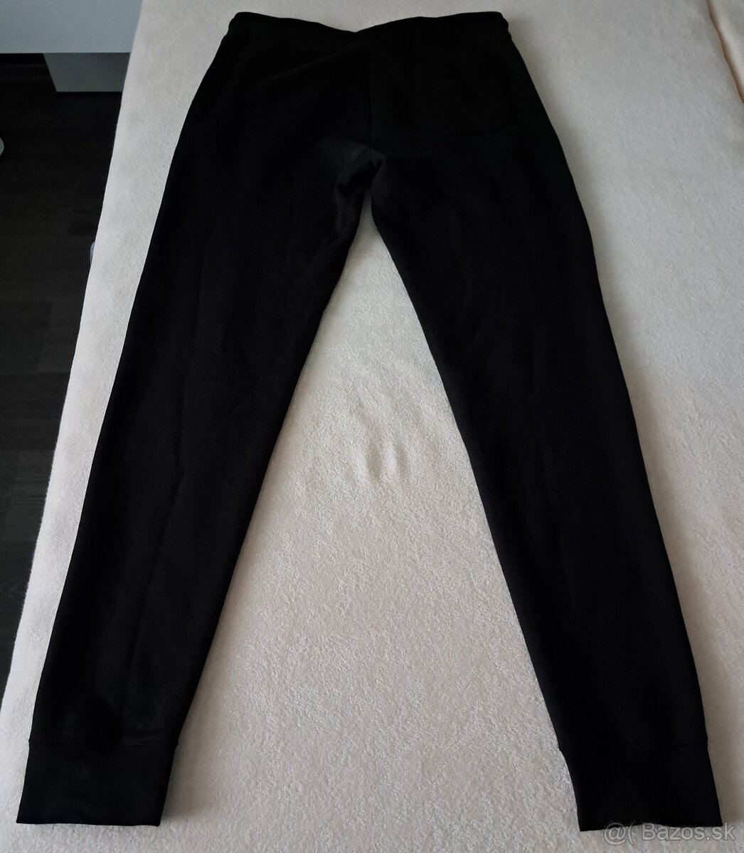 tepláky -reklamná kampaň - 2