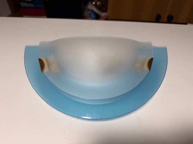 Nástenné svietidlo. - 2