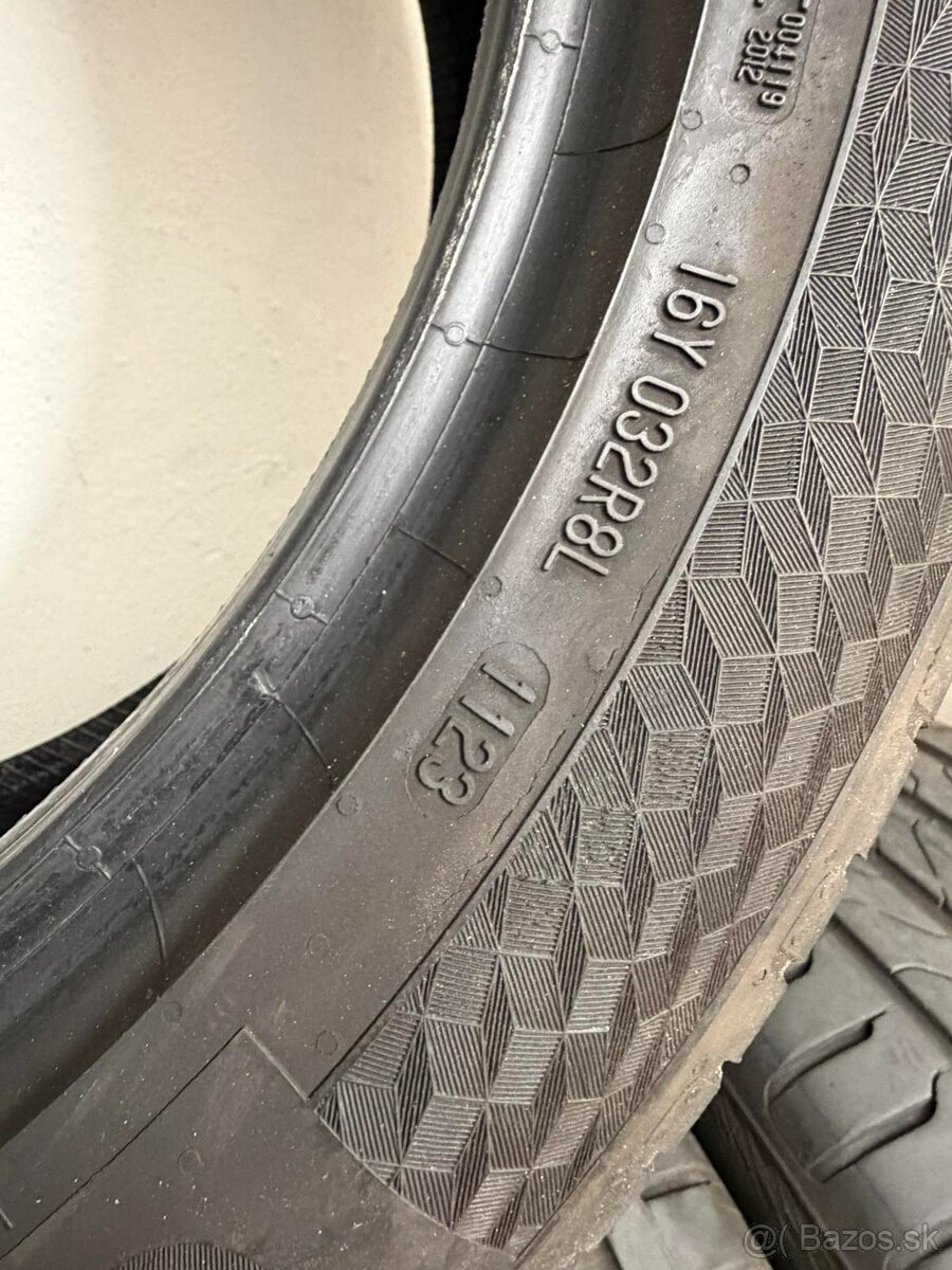 225/50/18 - 2