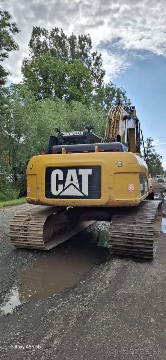 Caterpillar 319D - 2