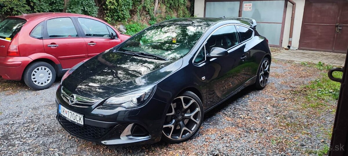 Opel Astra J OPC - 2