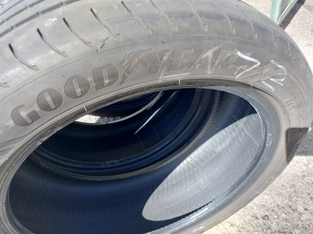 225/45 R17 letné pneu Goodyear - 2