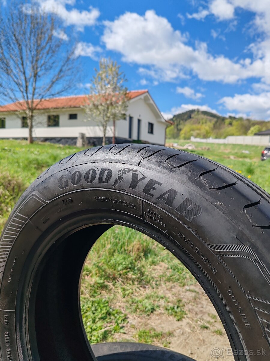 195/65 R15 Goodyear efficient grip performance 2 - 2