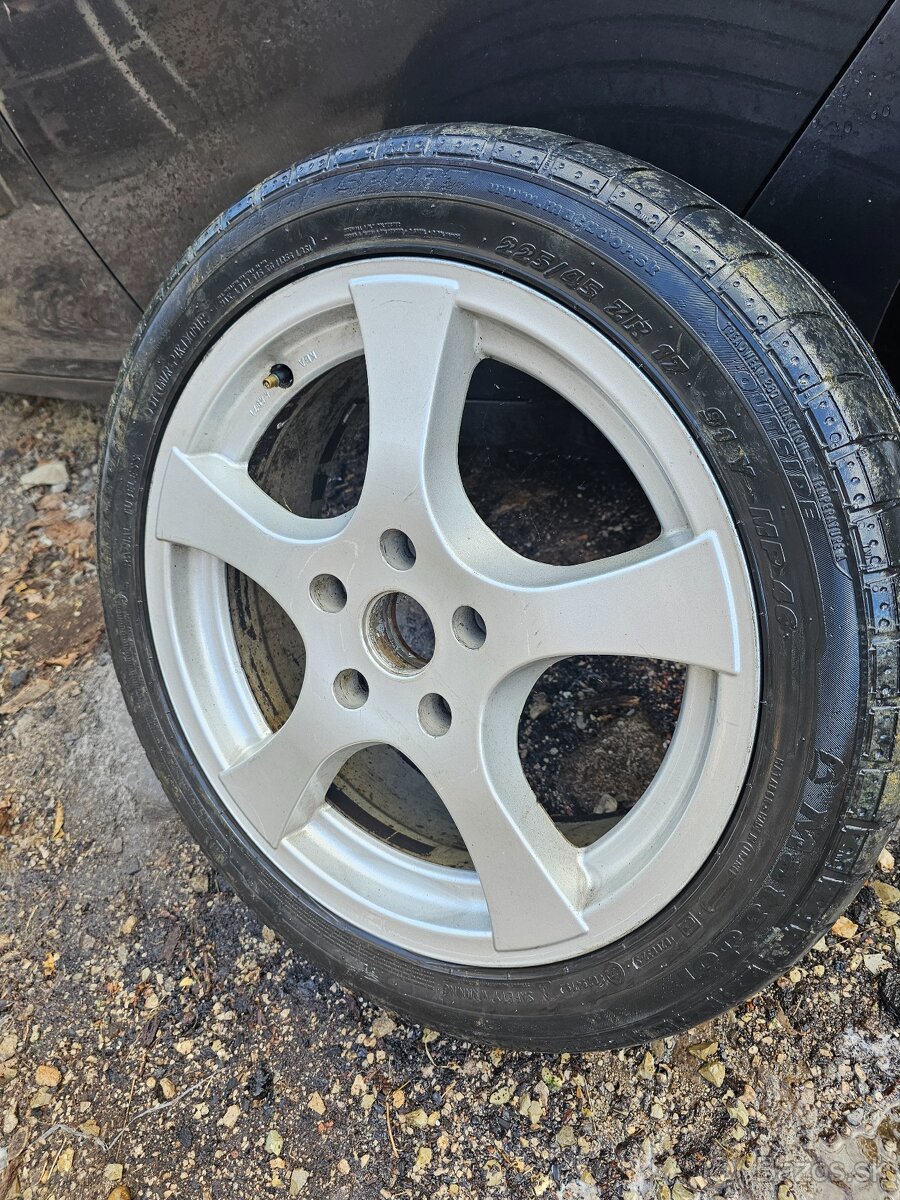 Insignia r17 - 2