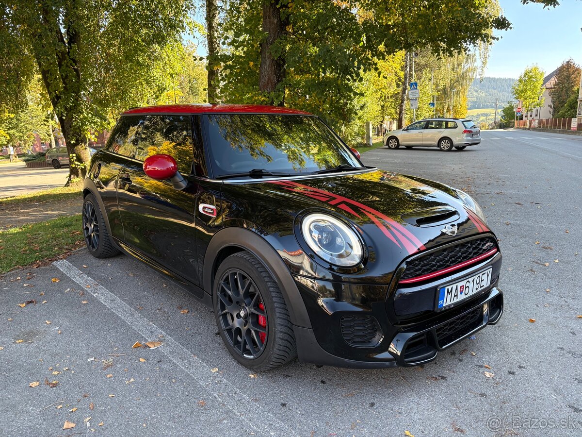 Mini cooper JCW 170 kW / 231 PS - 2