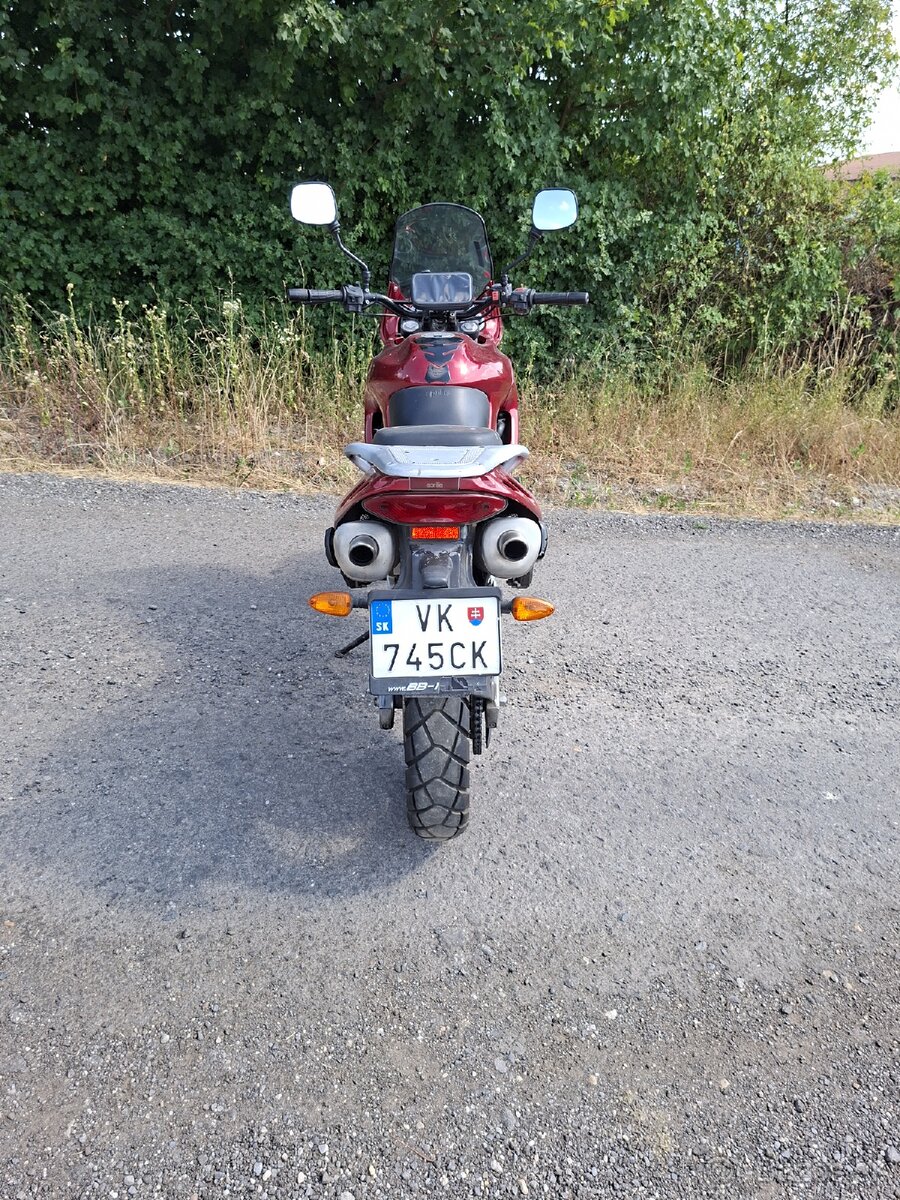 Aprilia pegaso 650