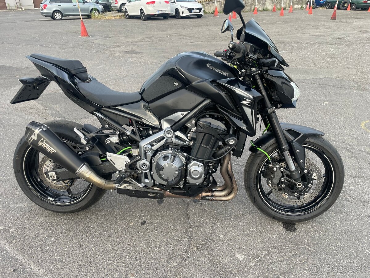 Kawasaki Z900 - 2